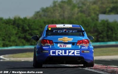 Curitiba&nbsp;: Muller de bout en bout dans la Course 1