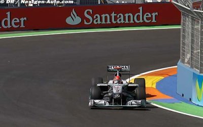 Brawn admet être déçu par Schumacher