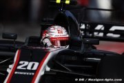 Boss defends 'bad boy' Magnussen
