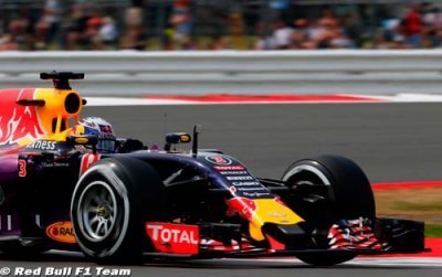 Double changement de bloc thermique pour Red Bull