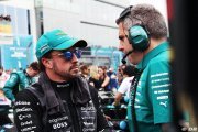 Alonso toujours indécis sur son avenir en F1... mais n'a aucun doute sur lui-même