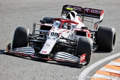 Engine politics dragged into F1 ’silly season’