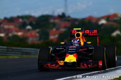 Verstappen distancé par Ricciardo après une erreur dans son tour rapide
