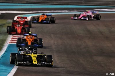 Ricciardo suggère au circuit de Yas Marina d’utiliser un autre tracé