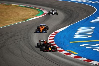 En difficulté, Albon ne veut pas blâmer sa Red Bull
