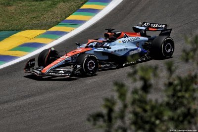 Albon optimiste malgré les difficultés, Sainz frustré après un vendredi manqué