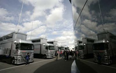 Whitmarsh in favour of refuelling ban