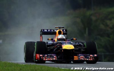 Vettel arrache la pole à Sepang