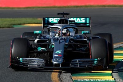 Melbourne, FP3: Hamilton edges Vettel in final practice