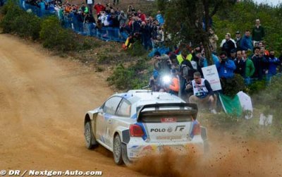 SS21: Ogier piles on pressure as leader Latvala struggles