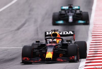 Hülkenberg admet être ’impressionné’ par Verstappen