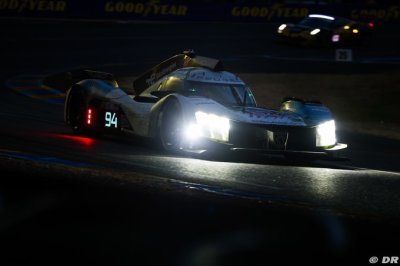 24H du Mans, H+8&nbsp;: Peugeot mène au tiers de la course&nbsp;!