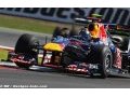 Vettel flies to British GP pole