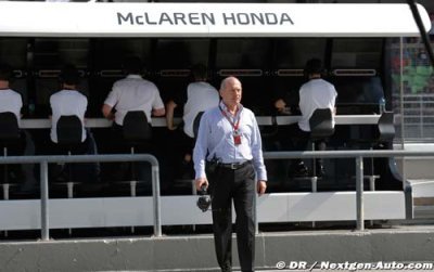 Dennis : Hamilton ne se comporterait pas de cette façon chez McLaren