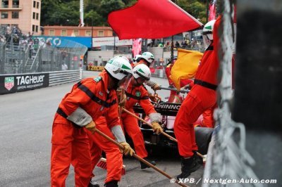 Ferrari right to gamble on Leclerc pole - Villeneuve