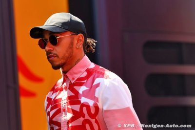 Hamilton&nbsp;: Mercedes F1 a encore ’beaucoup de nouveautés à venir’ pour la W13