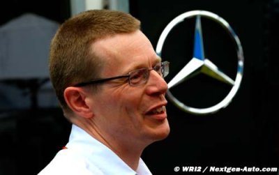 Mercedes&nbsp;: Cowell préfère ne pas surveiller Renault et Ferrari