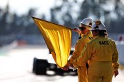 Pénalité en cas de drapeau provoqué : la F1 est partagée sur la proposition