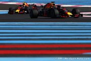 Alonso voit Red Bull rester au même niveau avec Honda
