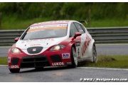 The SEAT TDi leaves the WTCC stage