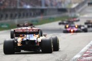 ‘Encouragé' par la performance pure de McLaren, Sainz est optimiste pour la suite
