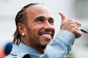 Rosberg révèle que sa relation avec Hamilton 'va mieux maintenant'