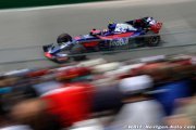 Sainz 'sure' Renault will improve 2017 engine