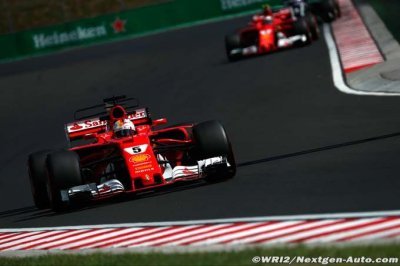 Vettel et Raikkonen signent le doublé en Hongrie