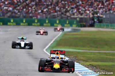 Horner veut ’toujours plus réduire l’écart avec Mercedes’