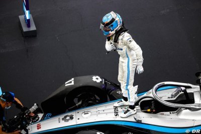 Formula E leader de Vries linked with Williams seat