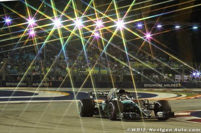 Hamilton triomphe à Singapour, Ferrari rate sa stratégie