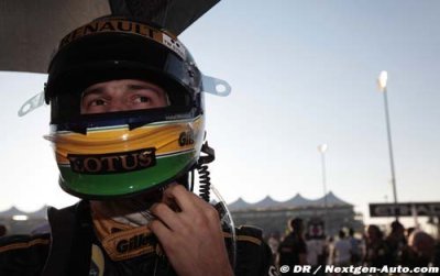 Mother Viviane says Senna negotiating 2012 Renault deal