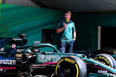 Hulkenberg ’interested’ in Indycar test