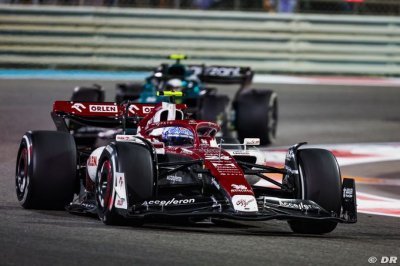 ’C’était borderline’&nbsp;: Alfa Romeo a ‘garé le bus’ devant les Aston Martin F1 à Abu Dhabi 