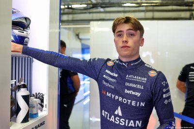 Browning au volant de la Williams FW47 lors des Libres et tests à Abu Dhabi