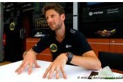 Grosjean barracking hard for Renault buyout