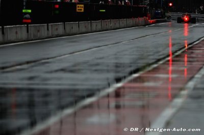Marko et Lauda critiquent les multiples reports des qualifications