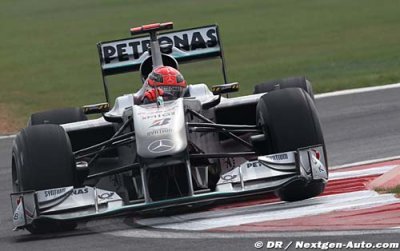 Brawn salue les progrès de son équipe et de Schumacher