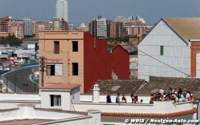 F1 dream over, Valencia street circuit crumbles