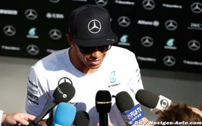 Mercedes&nbsp;: De nombreux jeux psychologiques