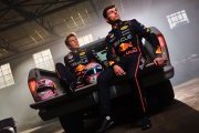 Photos - Red Bull dévoile ses nouvelles couleurs avec Verstappen et Lawson