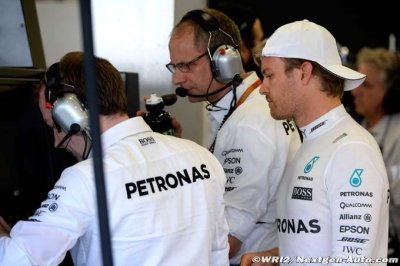 Rosberg a du pain sur la planche