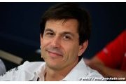 Wolff '99pc sure' of 2015 Mercedes lineup