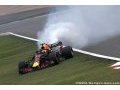 Ricciardo et Horner félicitent les mécaniciens de Red Bull