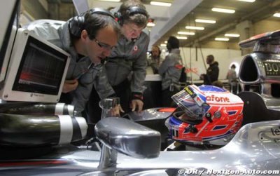 Button décroche aussi sa 1ère pole avec Pirelli