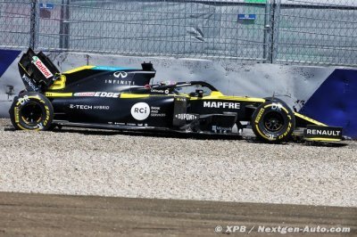 Ricciardo&nbsp;: Je vais bien même si j’ai mal pour l’équipe