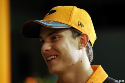 Piastri signs multi-year extension with McLaren F1 until the end of 2026
