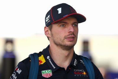 Verstappen shrugs off Mercedes rumours once again