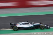 Hamilton remercie son équipe pour une victoire écrasante