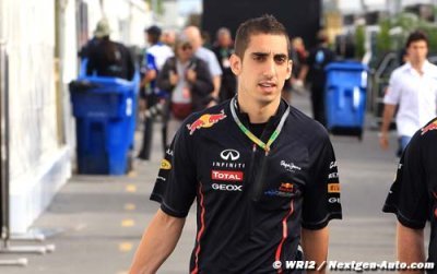 Red Bull says reserve driver Buemi staying